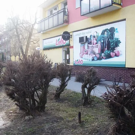 Apatramenty Promienista Apartment *