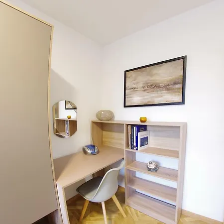 Apatramenty Promienista Appartement