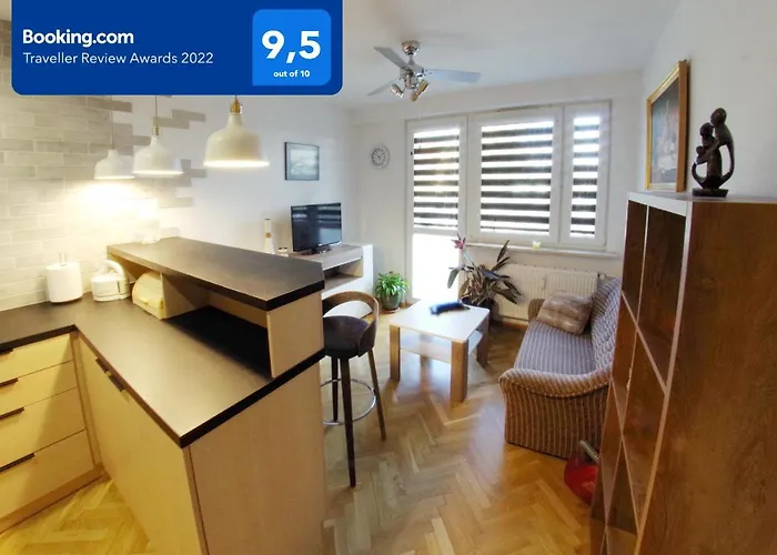 Apatramenty Promienista 아파트